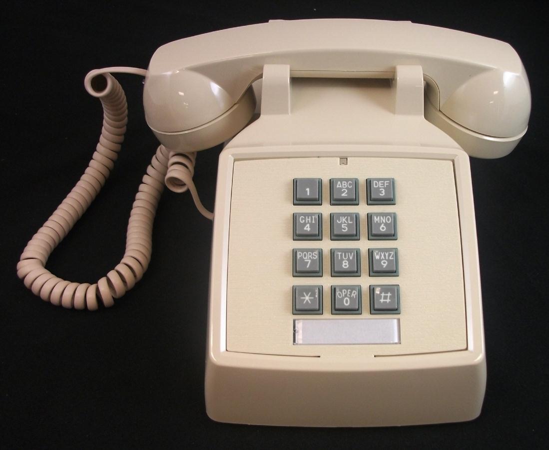 Cortelco 250009-VBA-20M Desk w/ Volume IVORY ITT-2500-V-IV - The Telecom Spot